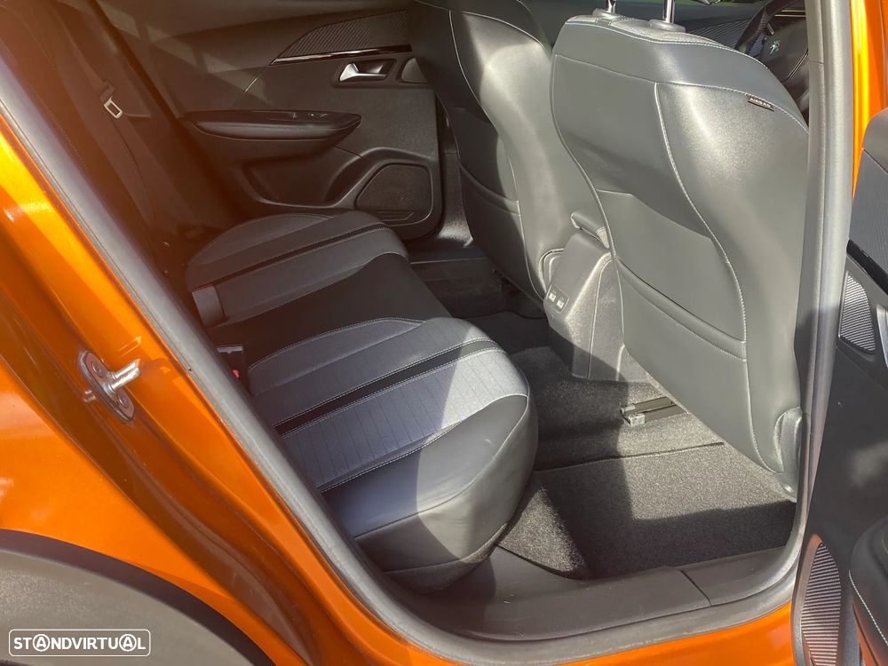 Peugeot 2008 PureTech 100 Allure - 29