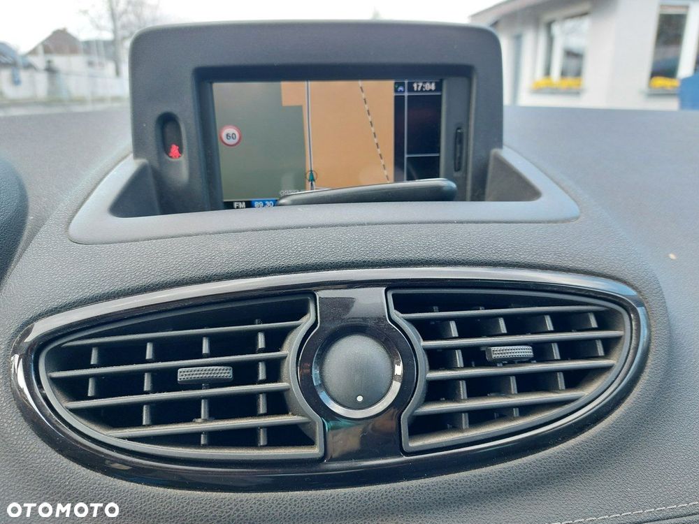 Renault Clio - 21