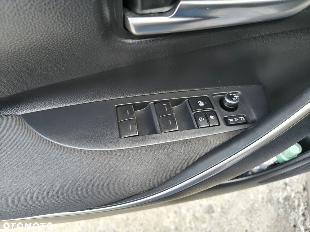 Toyota Corolla 1.8 Hybrid Comfort - 22