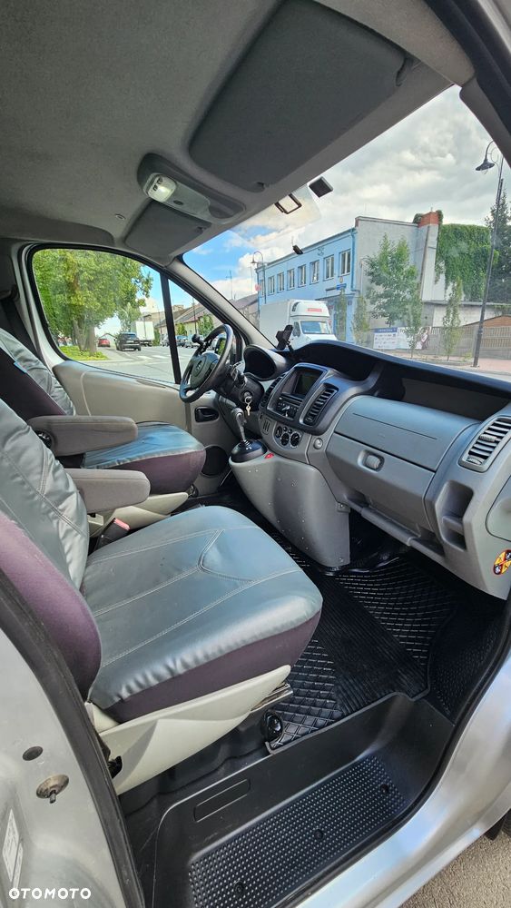 Opel Vivaro - 12