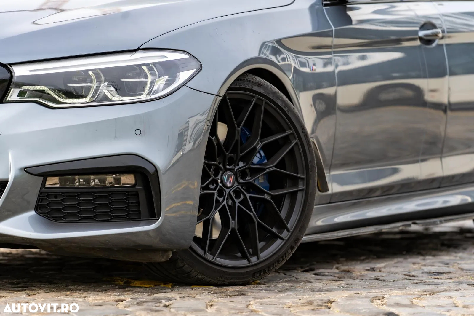 BMW Seria 5 540i xDrive AT - 7