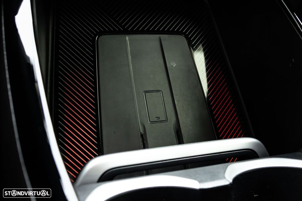 BMW iX1 eDrive20 Pack Desportivo M - 28