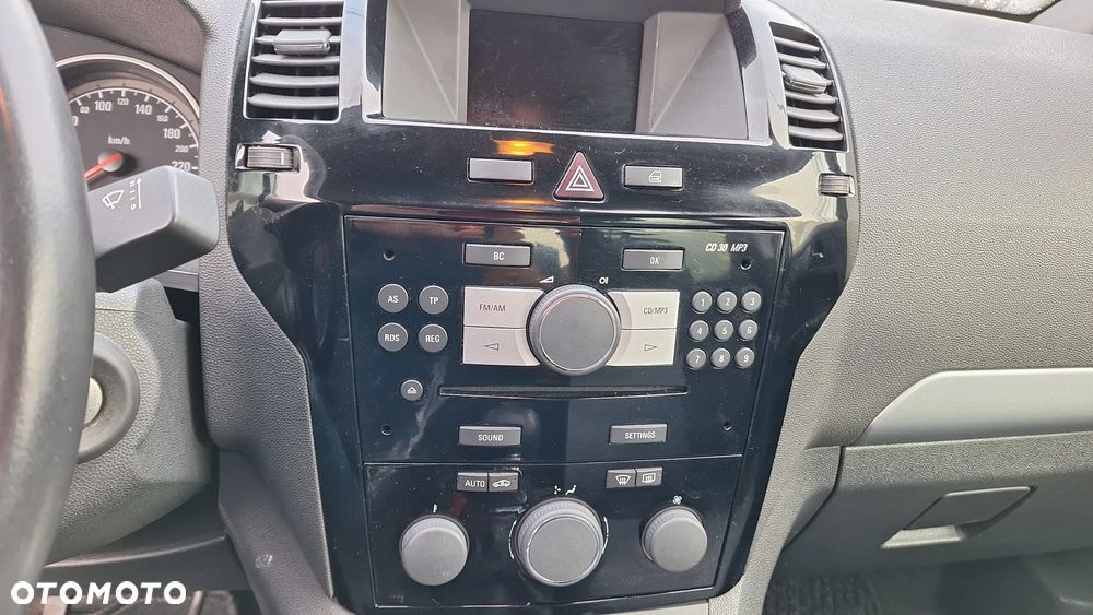 Opel Zafira 1.6 Innovation - 10