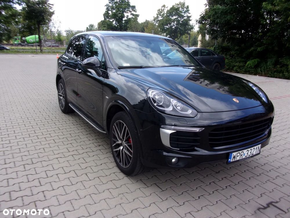 Porsche Cayenne Platinum Edition - 4