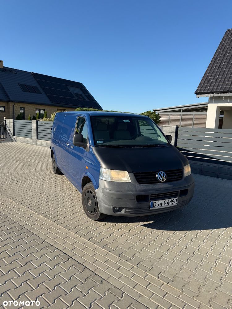 Volkswagen Transporter - 1