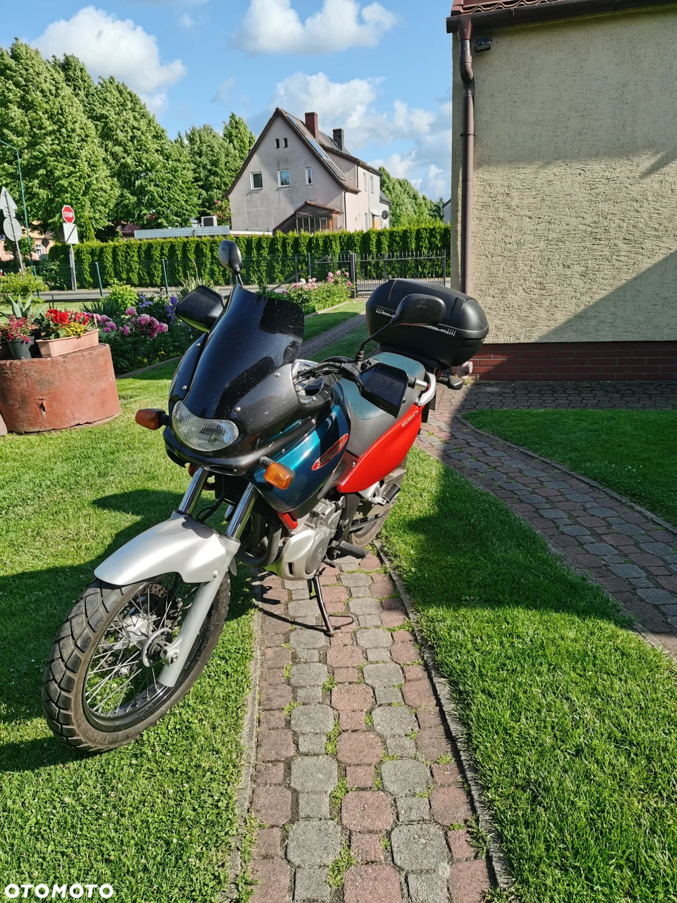 Suzuki XF