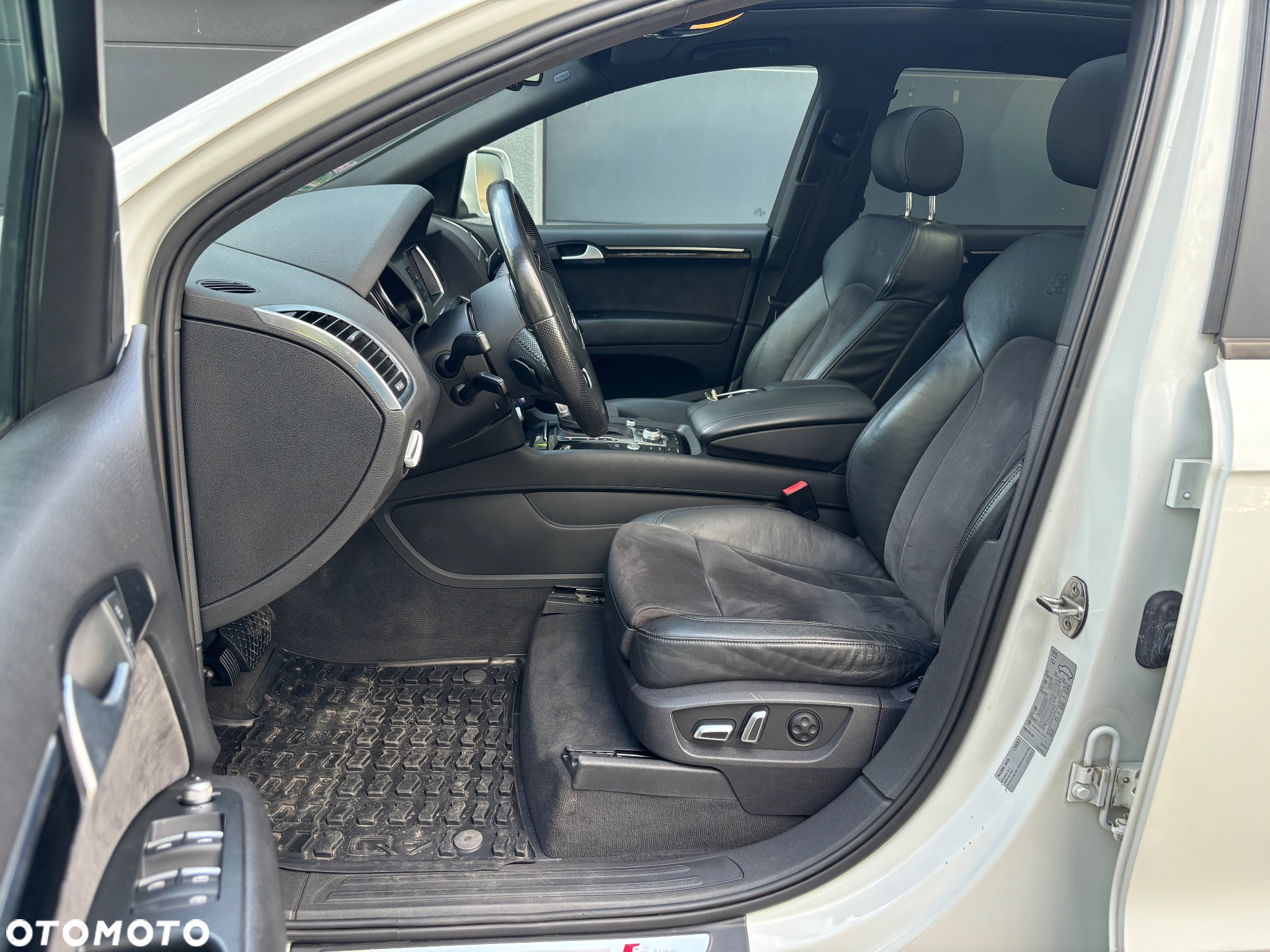 Audi Q7 3.0 TDI DPF clean diesel Quattro Tiptronic - 24