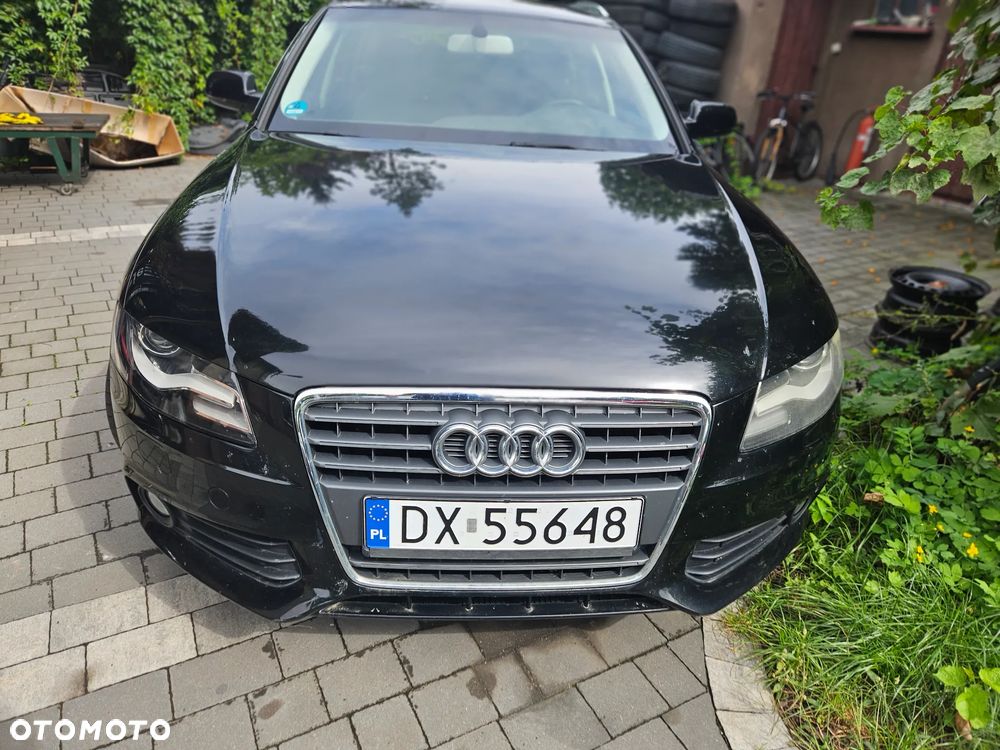 Audi A4 Avant 2.0 TDI Limited Edition - 1