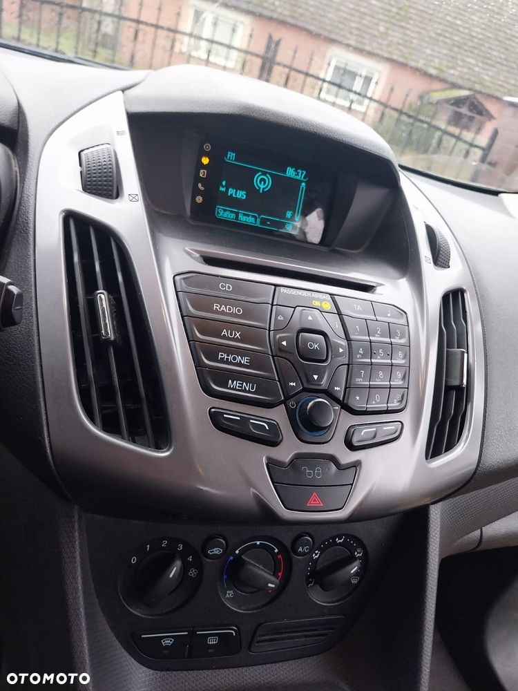 Ford Tourneo Connect - 17
