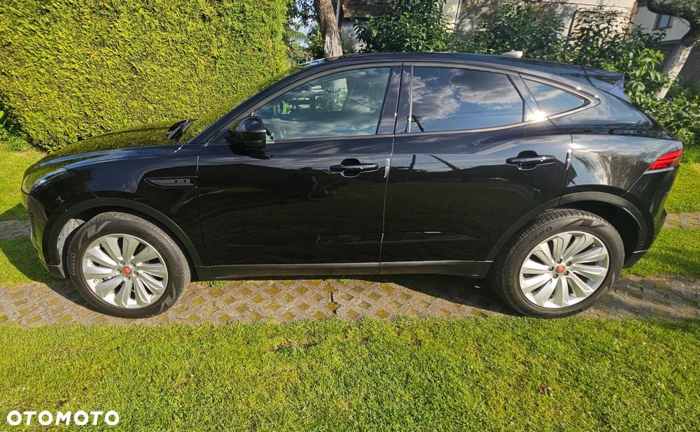 Jaguar E-Pace 2.0 i4P AWD SE - 11
