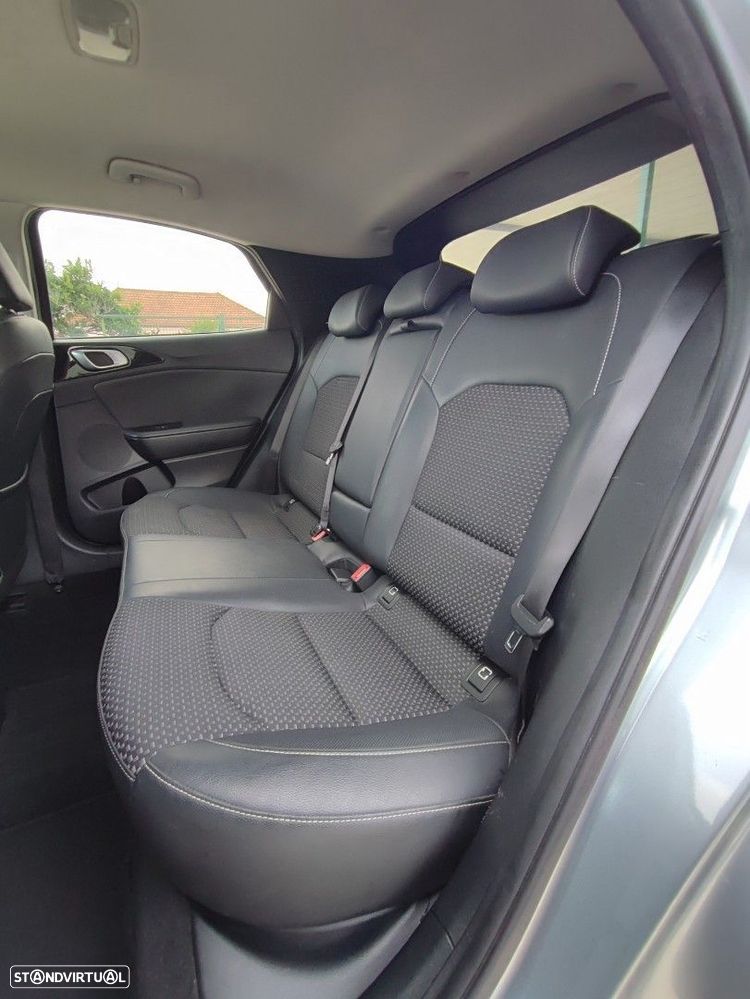 Kia XCeed 1.0 T-GDI Drive - 10