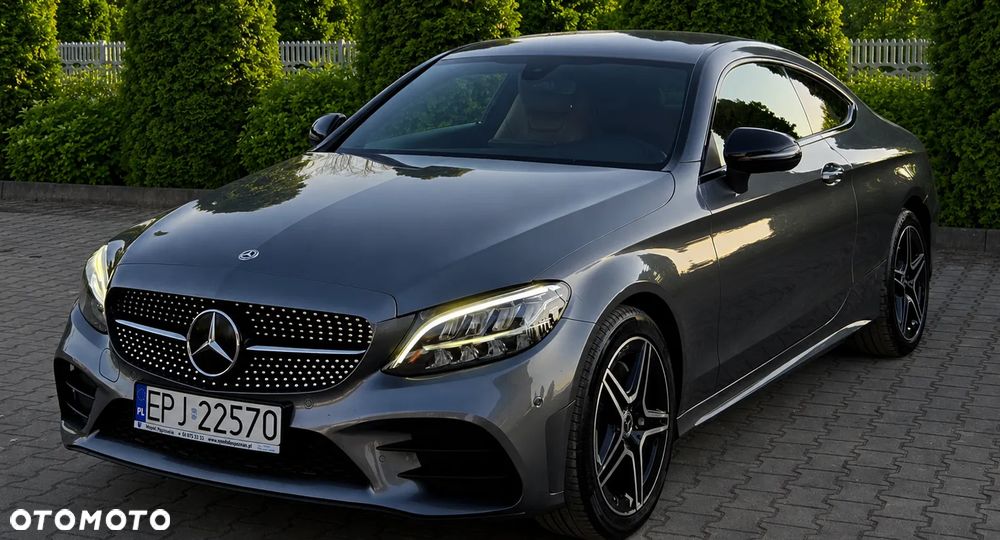 Mercedes-Benz Klasa C 180 AMG Line - 2