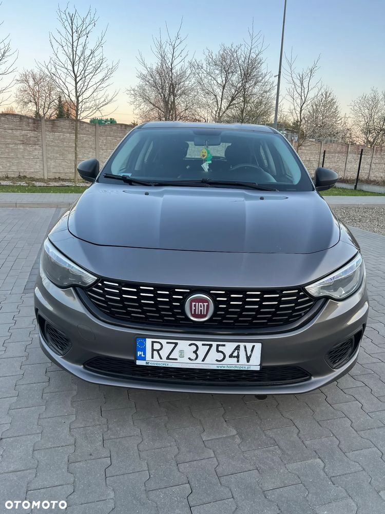 Fiat Tipo 1.4 T-Jet 16v Easy - 3