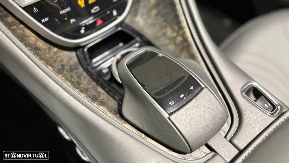 Aston Martin DB11 Volante V8 Auto - 28