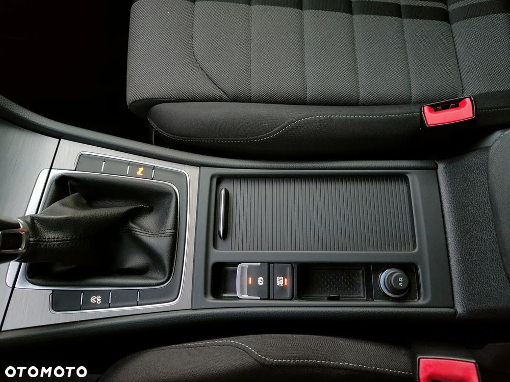 Volkswagen Golf Variant 2.0 TDI SCR Comfortline - 37