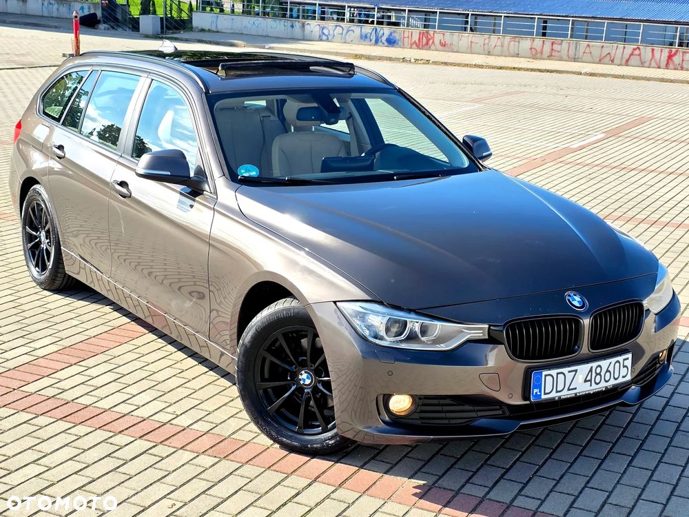 BMW Seria 3 318d DPF Touring Edition Exclusive - 3
