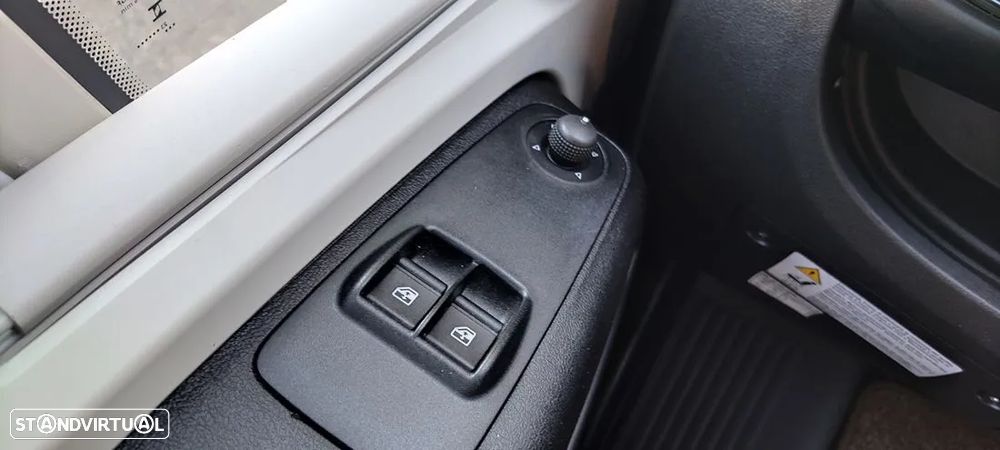 Pilote Expression P746C - IVA descriminado - C. central - Cx. AT9 - 28