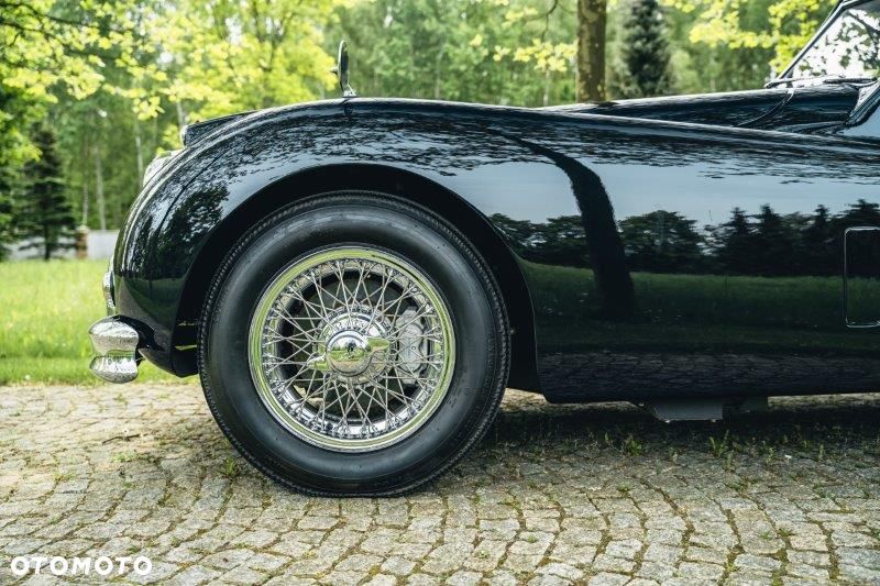 Jaguar XK - 8