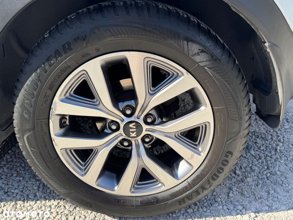 Kia Sportage - 16