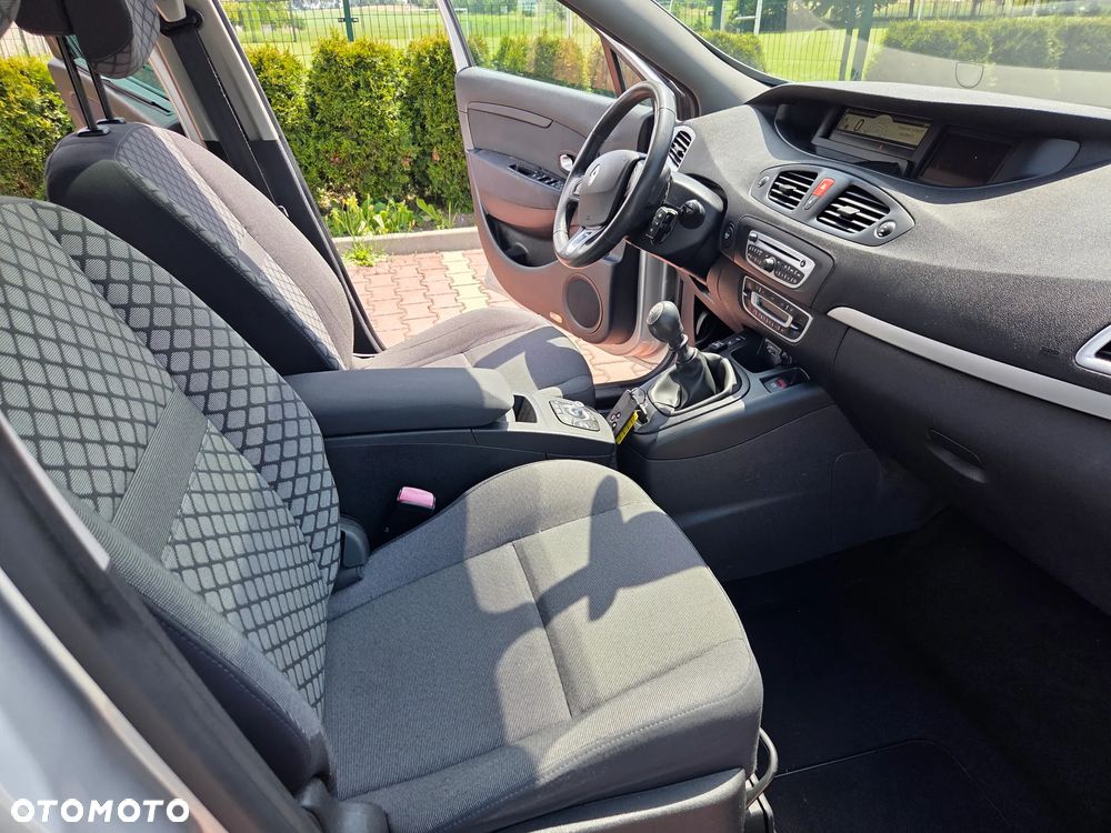 Renault Scenic 1.6 16V 110 LIMITED - 15