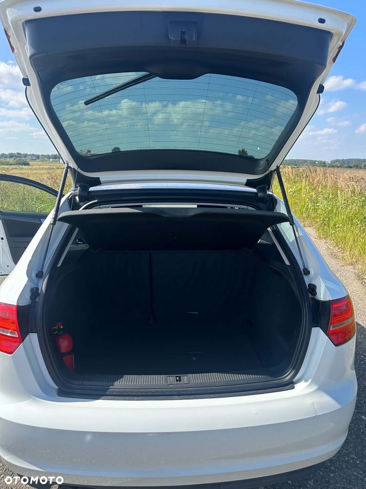 Audi A3 Sportback - 6