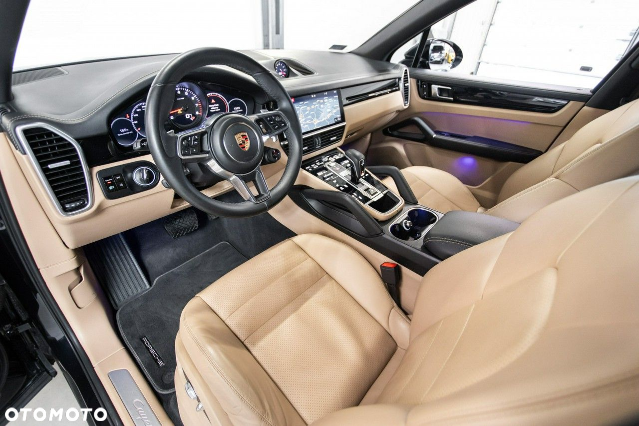 Porsche Cayenne Standard - 22