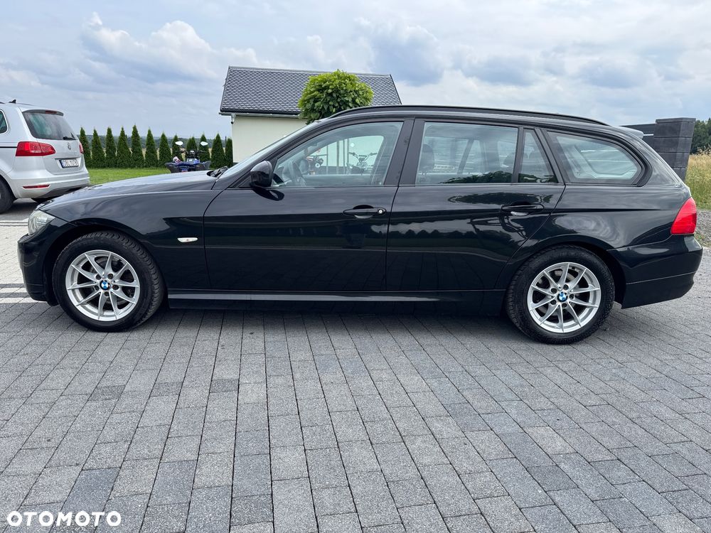 BMW Seria 3 318d - 14