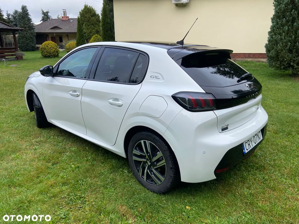 Peugeot 208 - 16