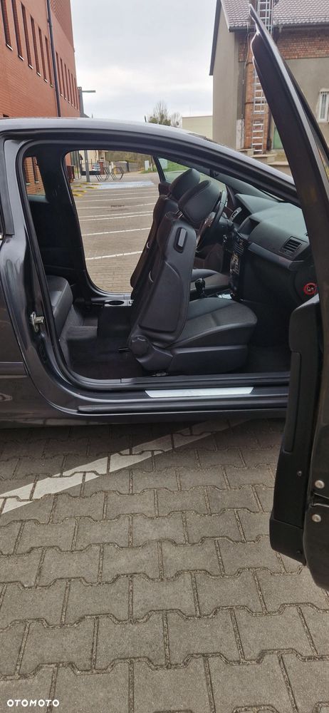 Opel Astra 1.8 Selection 110 Jahre - 24