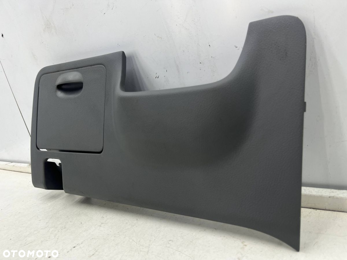 Schowek Chevrolet Nubira III J200 05-12r. schowek deski kierowcy pod kierownicą 96554992 96555000 - 2