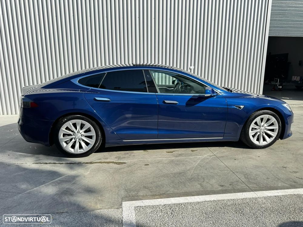 Tesla Model S 75D - 1