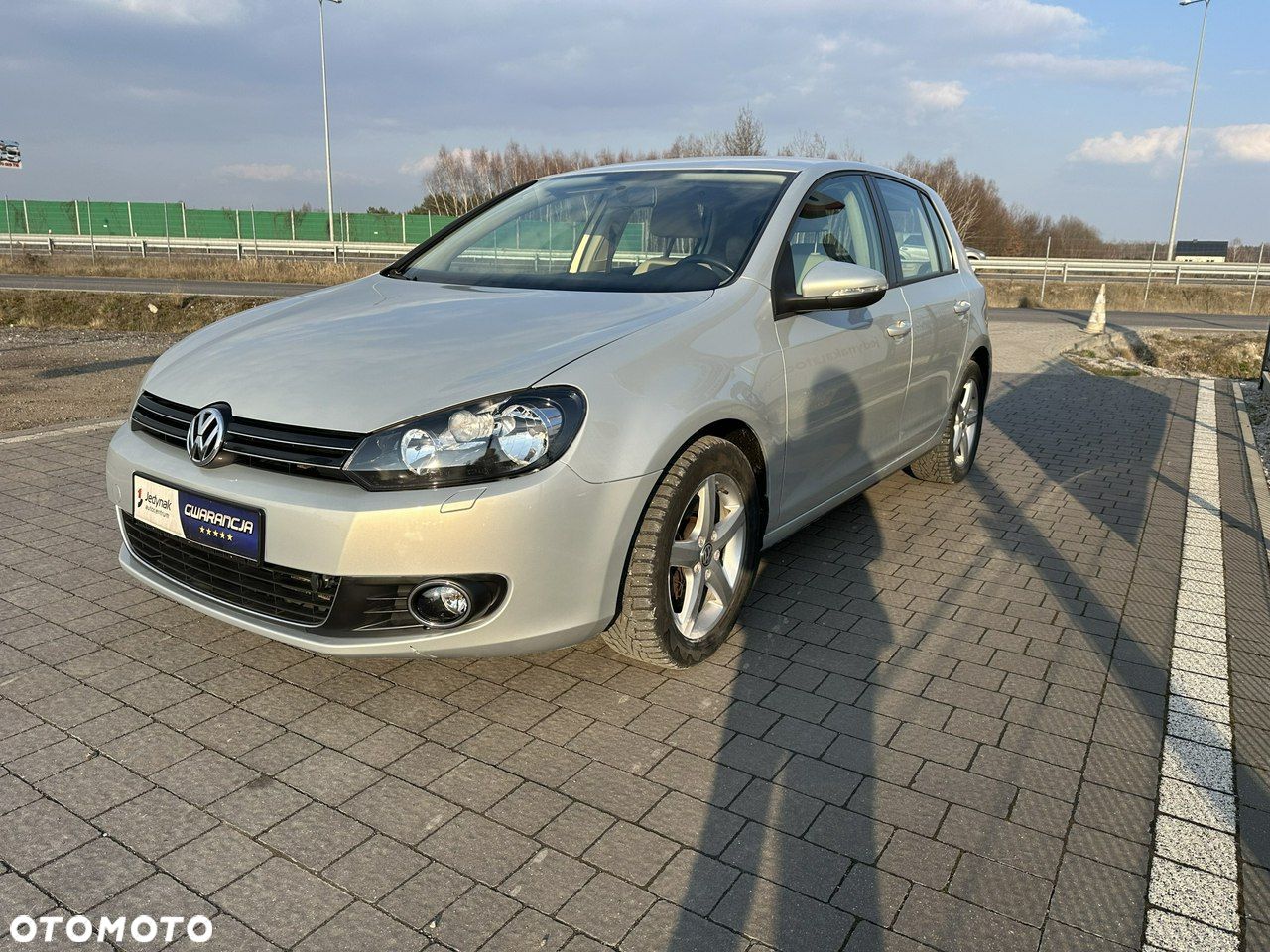 Volkswagen Golf - 1