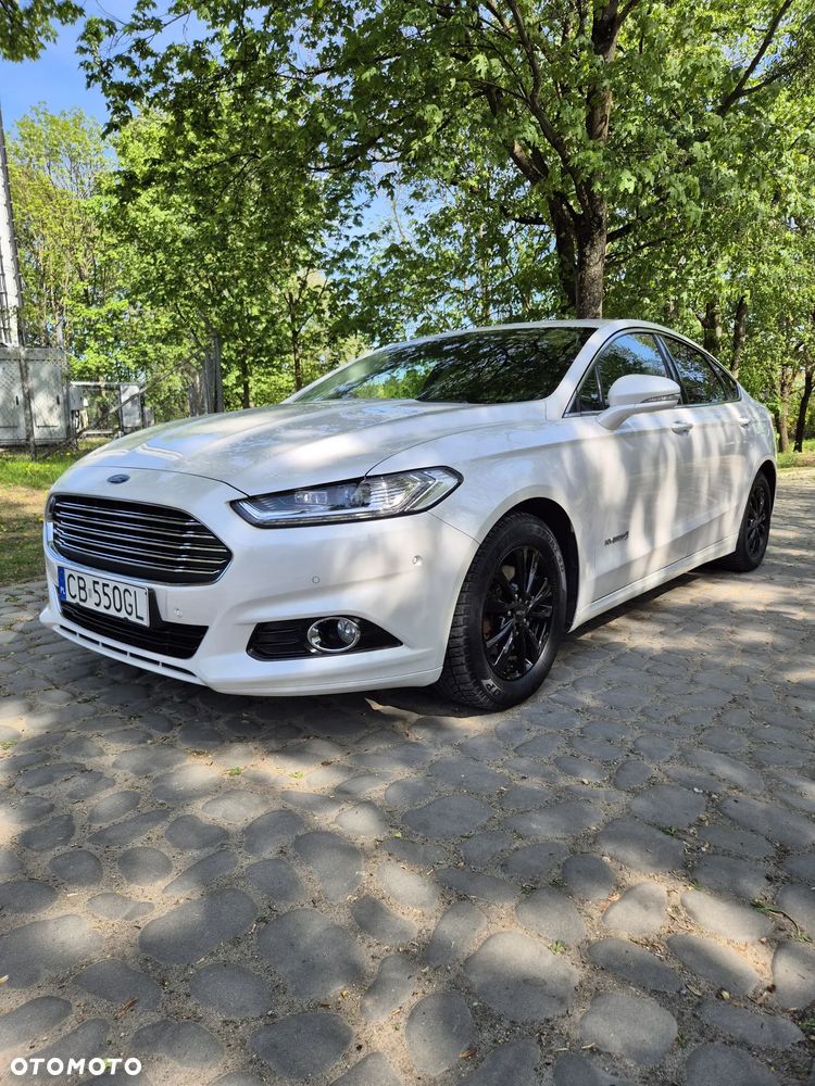 Ford Mondeo 2.0 Hybrid Titanium - 1