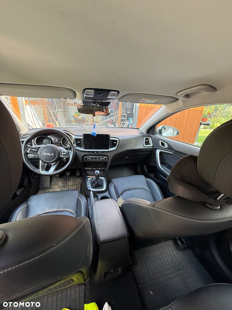 Kia Ceed 1.5 T-GDI Business Line - 17