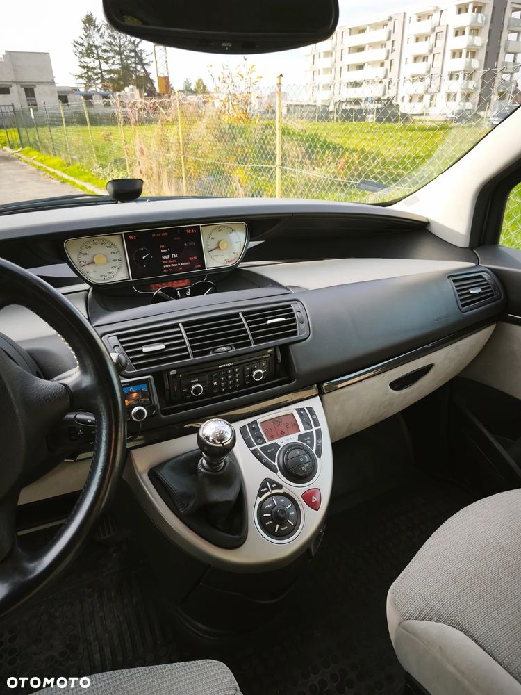 Peugeot 807 - 31