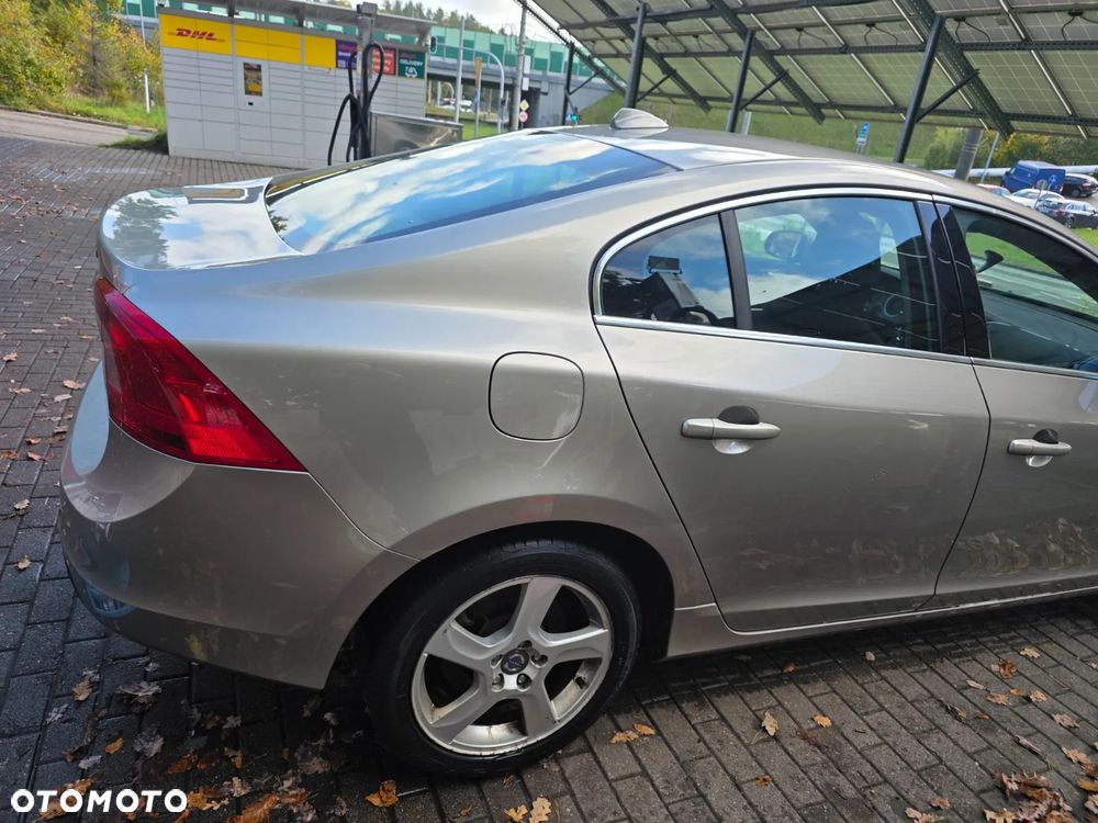 Volvo S60 D4 Momentum - 7