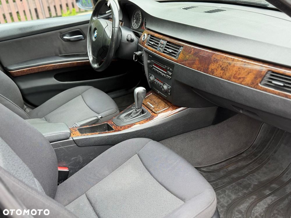 BMW Seria 3 - 24