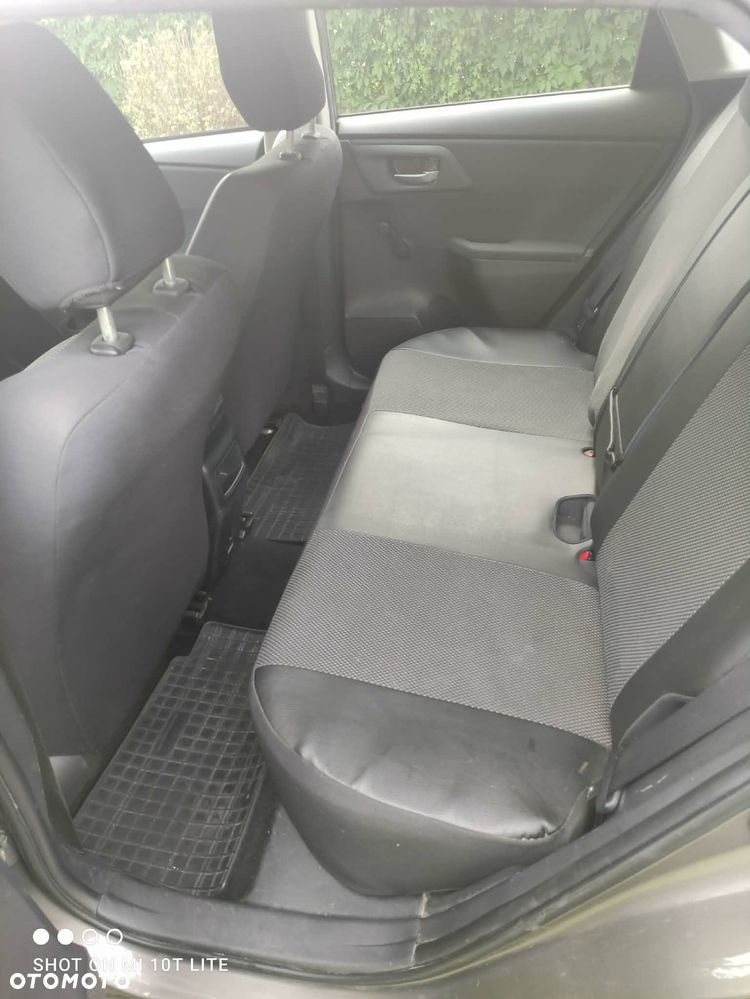Toyota Auris 1.33 VVT-i Active - 14