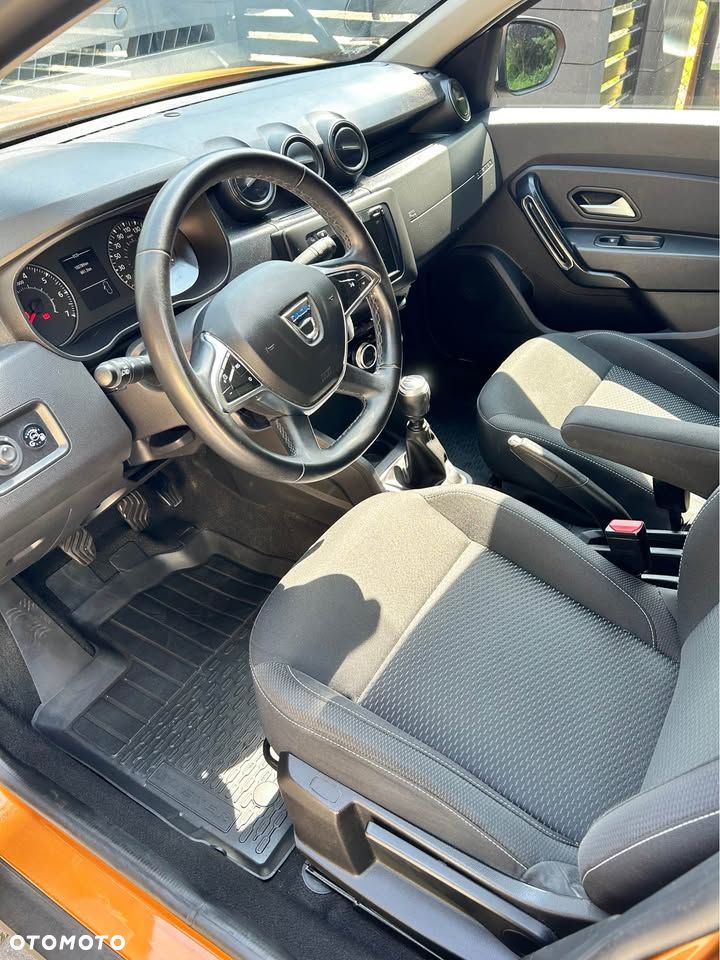 Dacia Duster 1.6 SCe S&S - 9