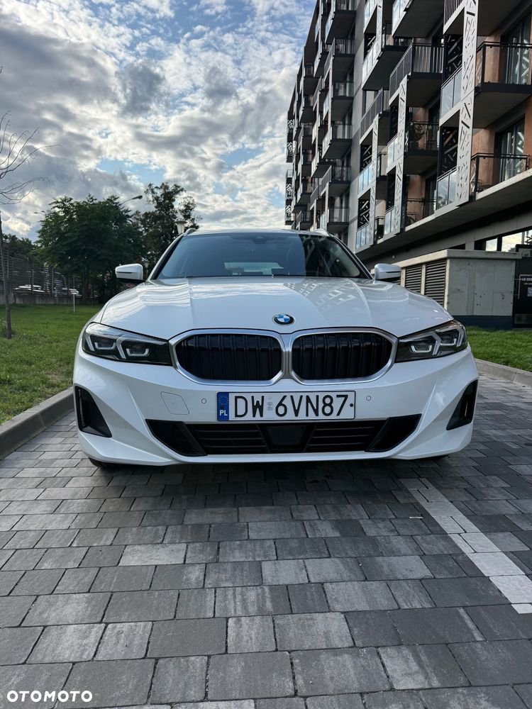BMW Seria 3 320d xDrive Luxury Line sport - 15