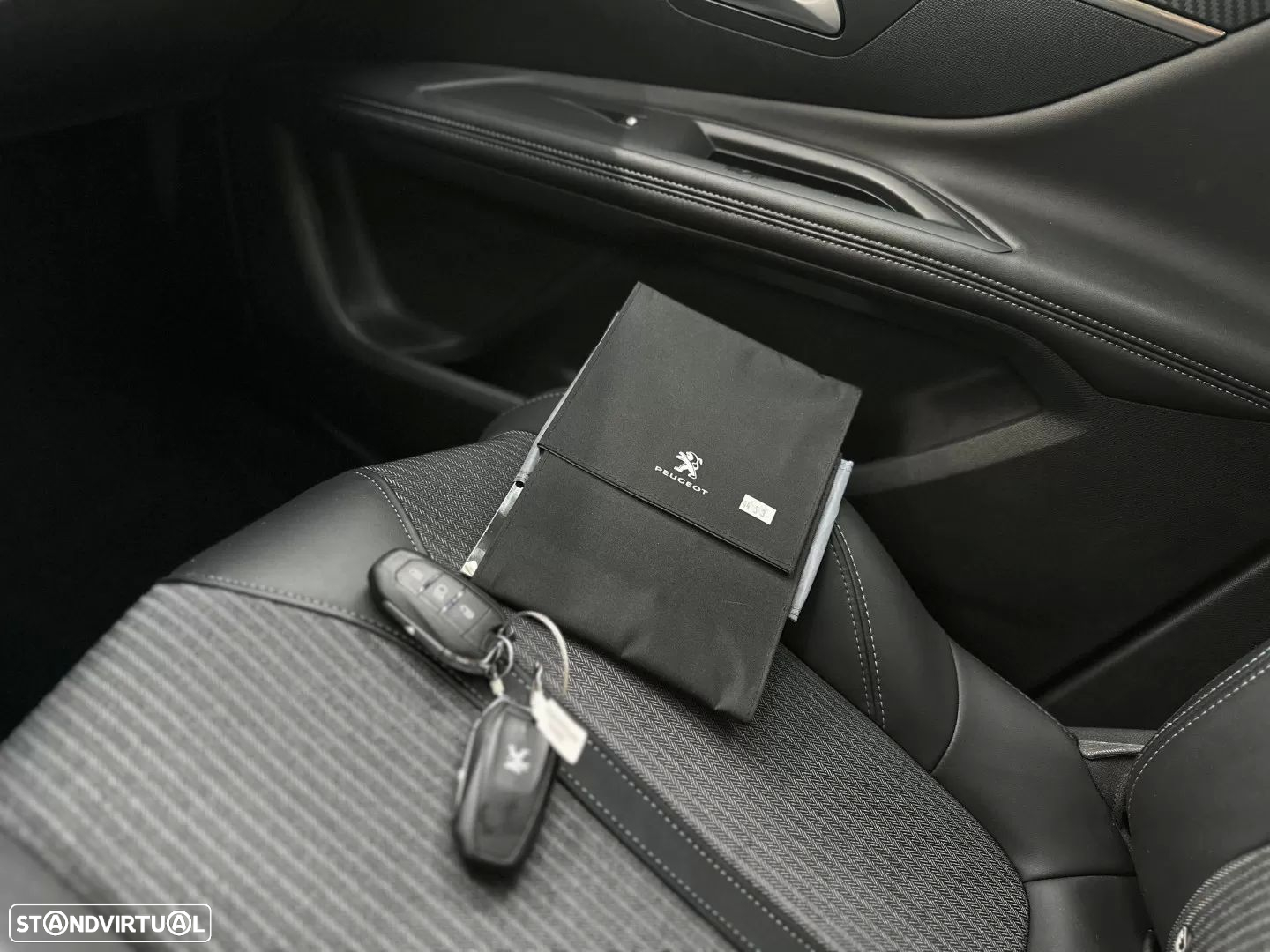 Peugeot 3008 PureTech 130 Stop & Start EAT6 Allure - 36