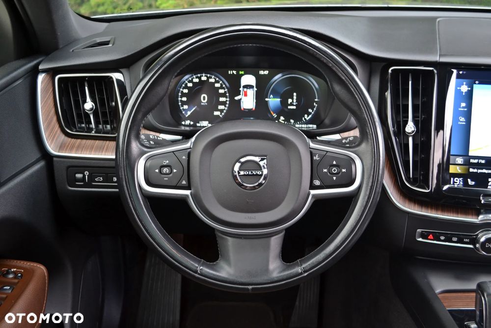 Volvo XC 60 - 22