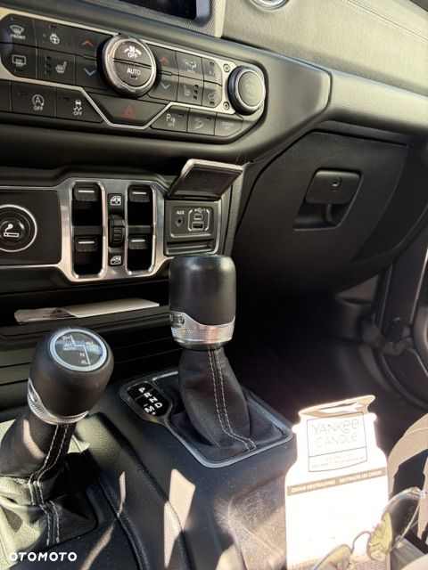Jeep Wrangler Unlimited GME 2.0 Turbo Sahara - 9