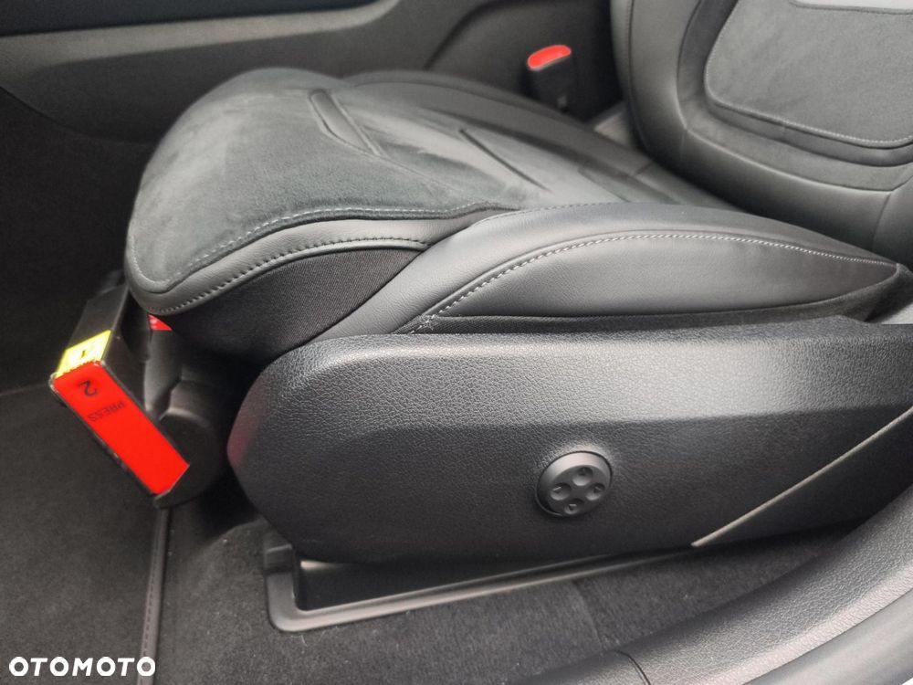 Mercedes-Benz GLC - 10