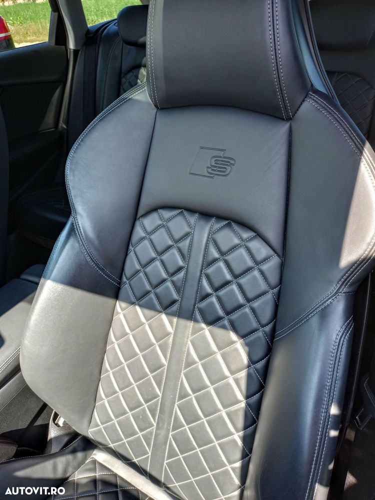 Audi A4 Avant 2.0 TDI quattro S tronic Sport - 19