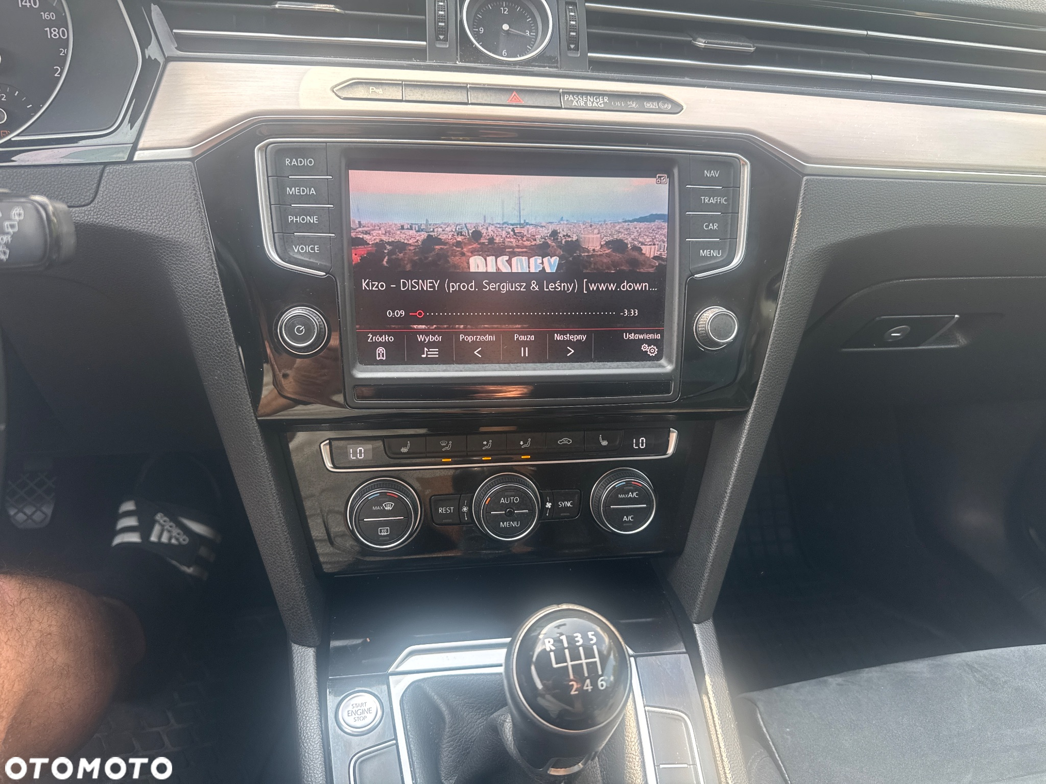 Volkswagen Passat - 17