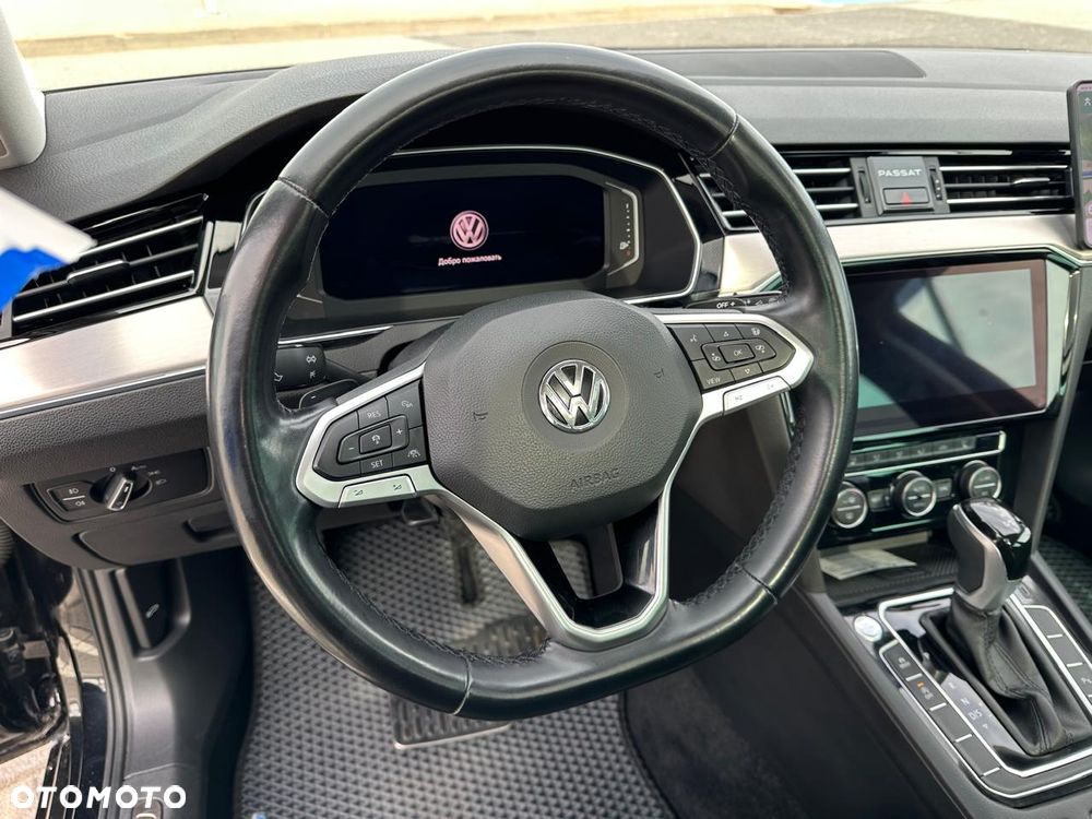 Volkswagen Passat - 5