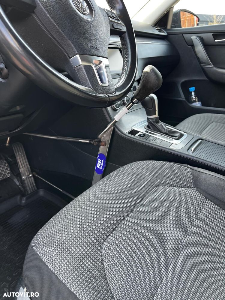 Volkswagen Passat 2.0 TDI Blue TDI DSG Highline - 13