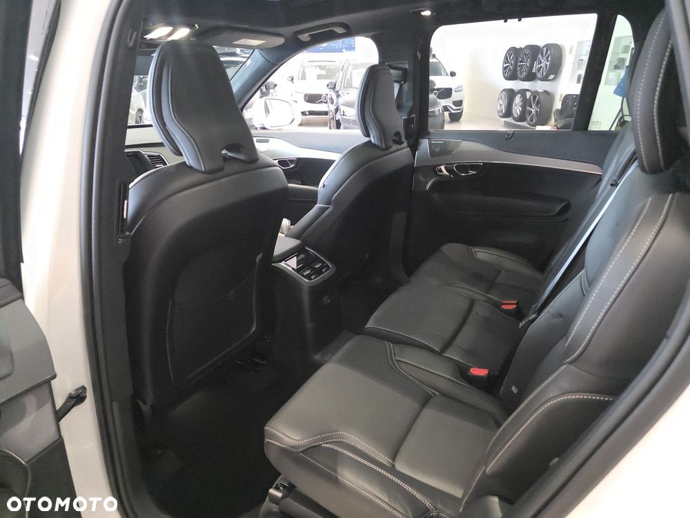 Volvo XC 90 - 26