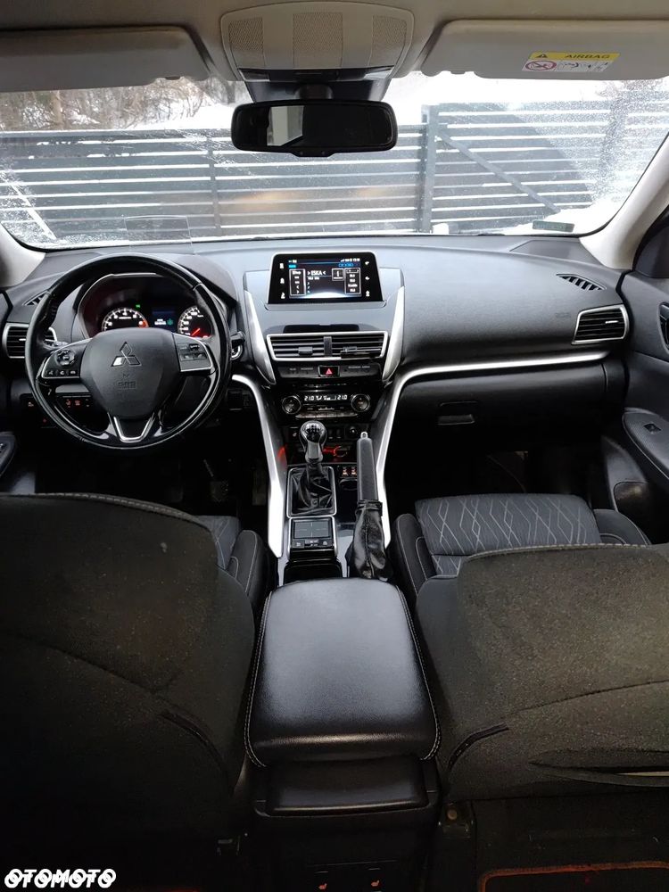 Mitsubishi Eclipse Cross - 15